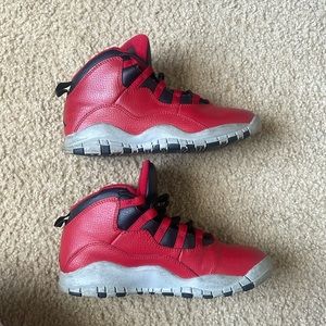 🔥🔥🔥 Air Jordan 10 Retro “Bulls Over Broadway”